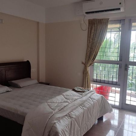 Silver Oaks Flat Sc Golf Links Road Kowdiar Thiruvananthapuram By Probity Ventures 외부 사진