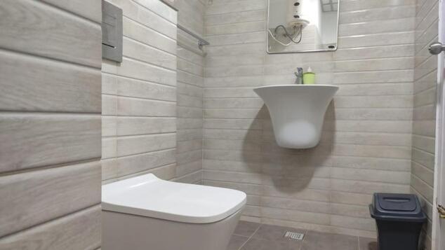 Silver Oaks Flat Sc Golf Links Road Kowdiar Thiruvananthapuram By Probity Ventures 외부 사진